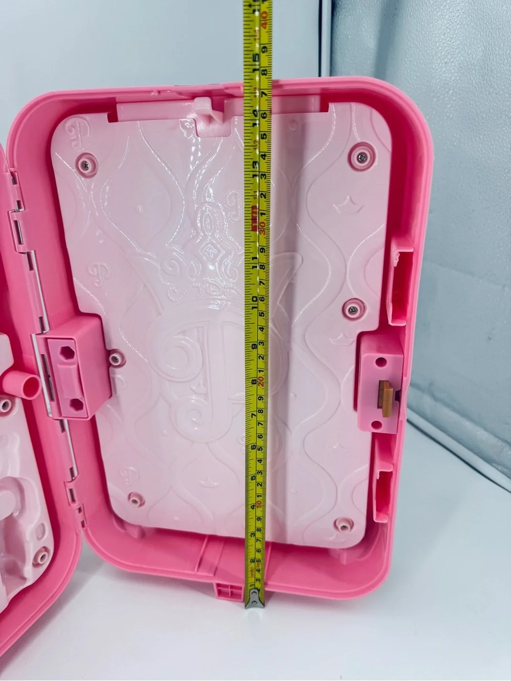 Disney Princess Style Collection Travel Deluxe Rolling Suitcase -Suitcase Only-